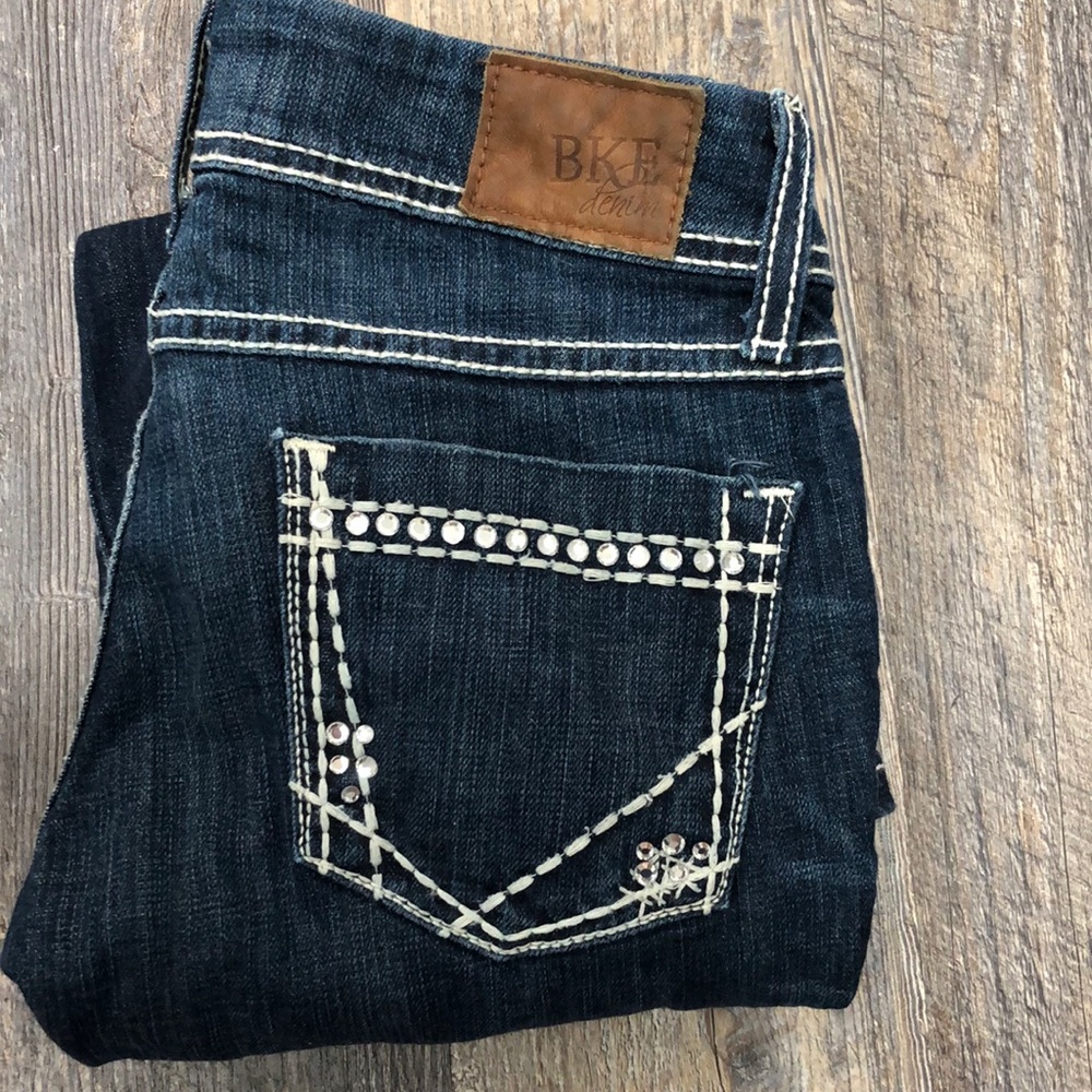 BKE Starlite Capri. Size 25.